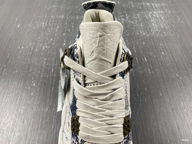 Boostmaster lin Retro 819139-030 Snakeskin Jordan 4 0821